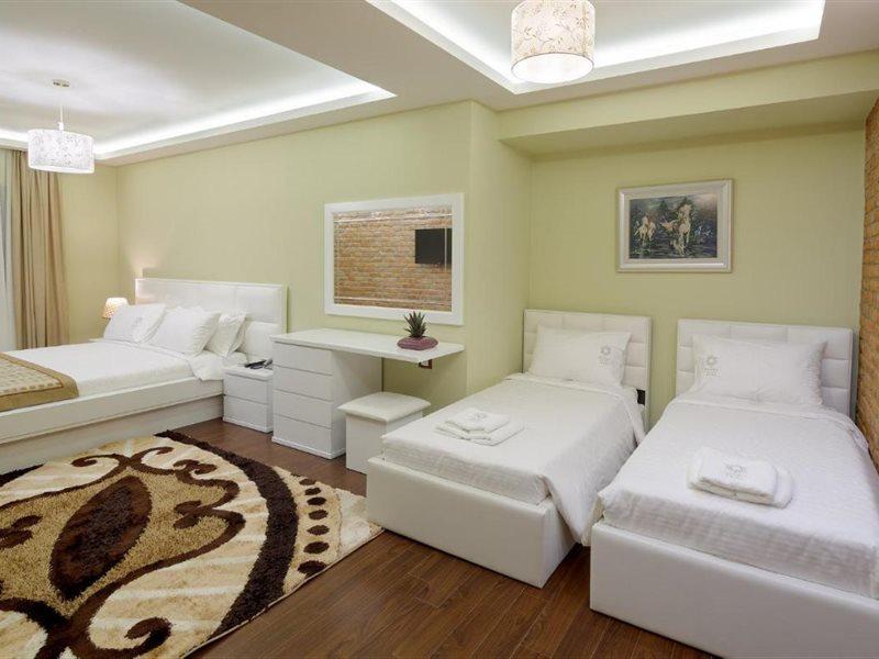 Casta Diva Hotel Korce Extérieur photo