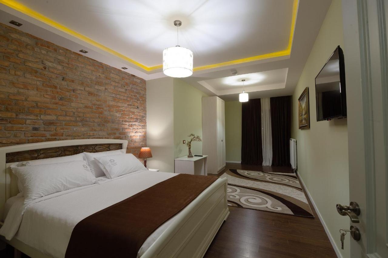 Casta Diva Hotel Korce Extérieur photo