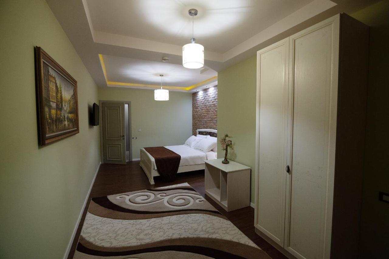 Casta Diva Hotel Korce Extérieur photo