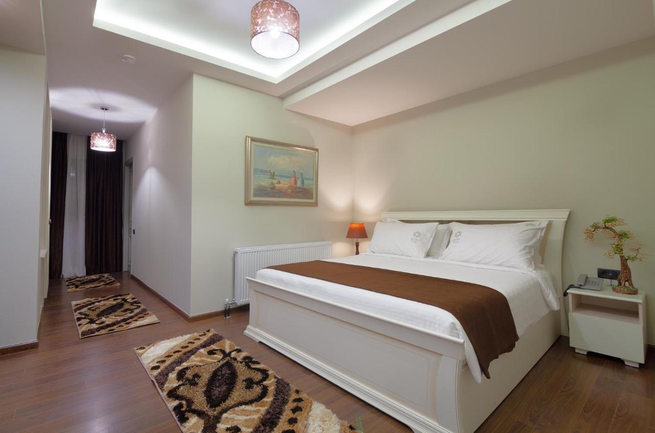 Casta Diva Hotel Korce Extérieur photo