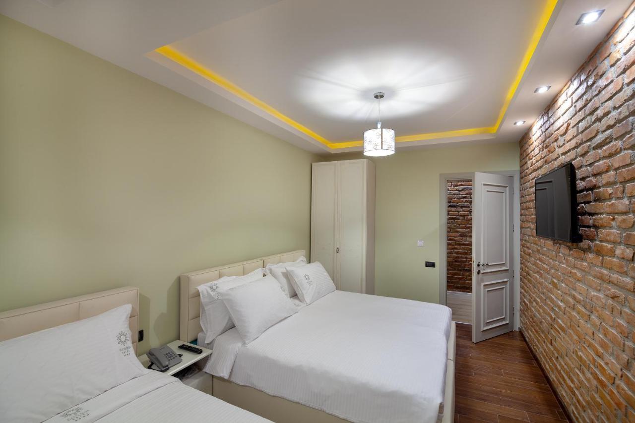 Casta Diva Hotel Korce Extérieur photo